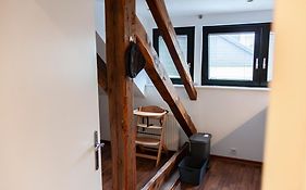 Zentrale Wohnung im Grünen!